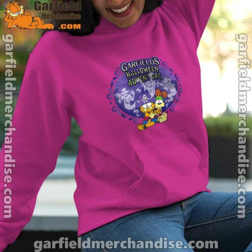 garfield halloween adventure hugging pink women hoodie