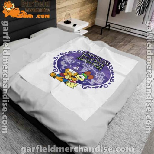 garfield halloween adventure hugging white blanket