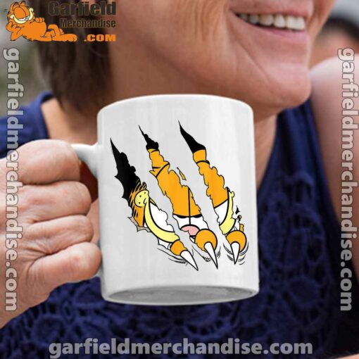 claws the garfield getting what want white coffee mug