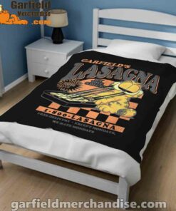 garfield vintage the slice garfields lasagna black blanket