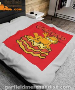 garfield lasagna slice pose red blanket