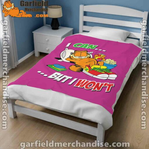 garfield can but wont pink blanket