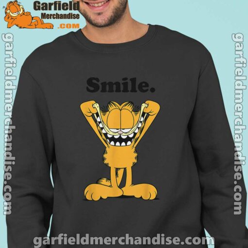 garfield classic smile here to be awesome black sweatshirt for men