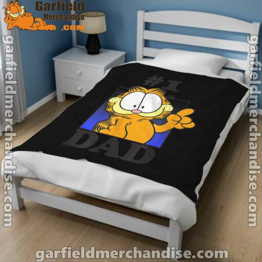 garfield fathers day number one dad black blanket