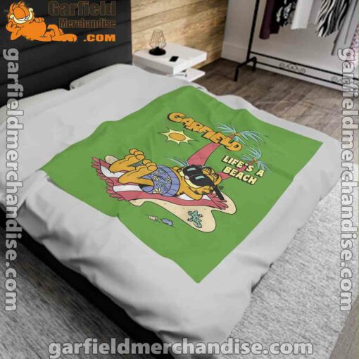 garfield lifes beach retro vintage tropical cat nap green blanket