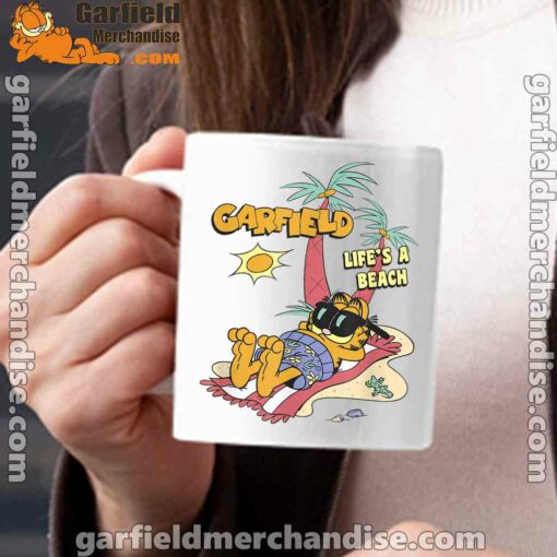 garfield lifes beach retro vintage tropical cat nap white mug