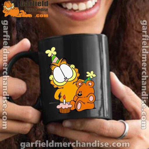 happy birthday garfield with small cake black mug